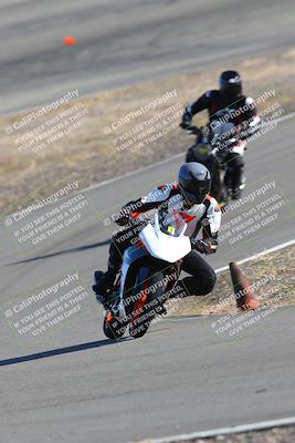 media/Feb-05-2023-Classic Track Day (Sun) [[c35aca4a42]]/Group 2/session 4 turn 4/